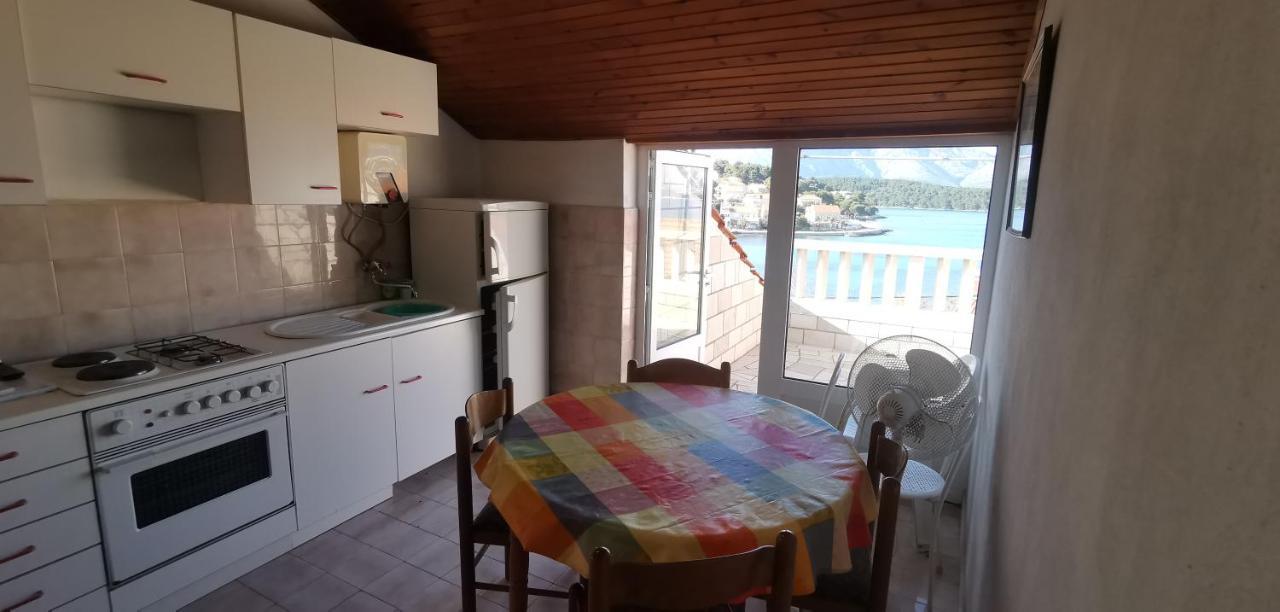 Big House For 14 People In Centre Of Lumbarda Apartment Екстериор снимка